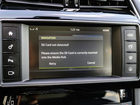 Used 2018 Jaguar F-PACE Prestige AWD/4WD image 21