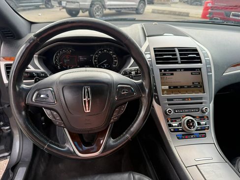 Used 2017 Lincoln MKZ Reserve w/ Luxury Package AWD/4WD image 18