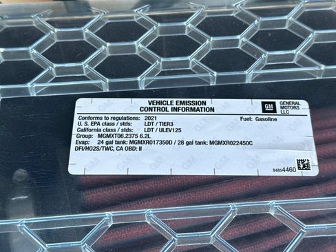 Used 2021 GMC Sierra 1500 AT4 w/ Off-Road Performance Package AWD/4WD image 41