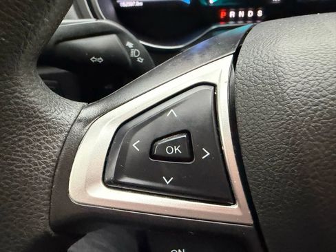 Used 2016 Ford Fusion SE image 13