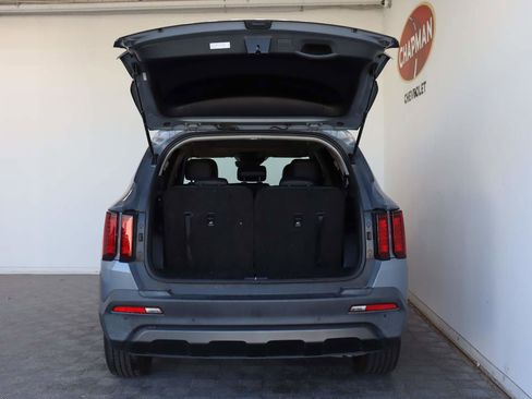 Used 2021 Kia Sorento S w/ Panoramic Sunroof Package AWD/4WD image 5