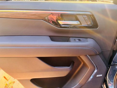 New 2025 Chevrolet Tahoe Premier image 13