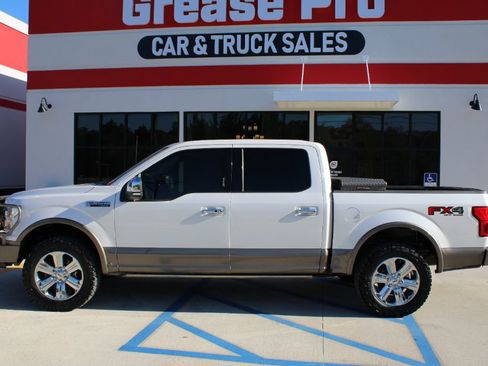 Used 2019 Ford F150 Lariat w/ Equipment Group 502A Luxury image 2