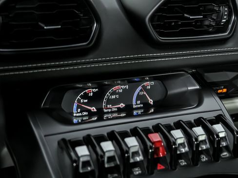 Used 2018 Lamborghini Huracan LP 580-2 image 35