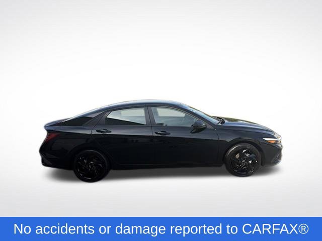Used 2026 Hyundai Elantra SEL FWD image 2