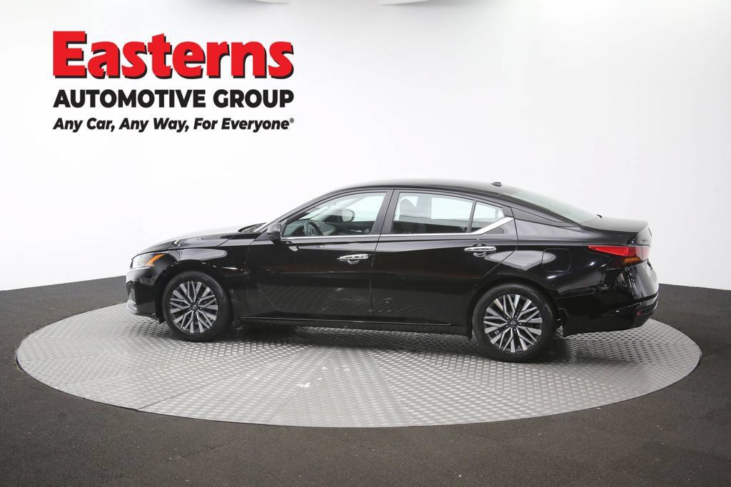 Used 2024 Nissan Altima 2.5 SV FWD image 64