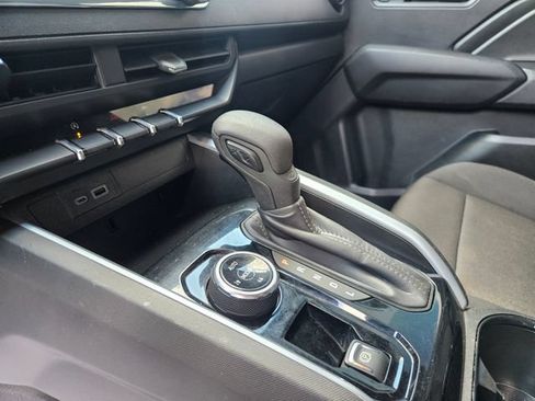 Used 2024 Chevrolet Colorado Trail Boss w/ Advanced Trailering Package AWD/4WD image 24