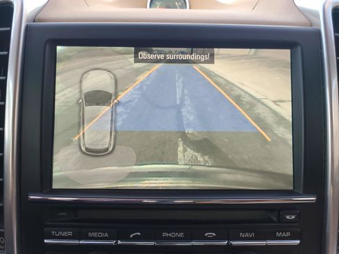Used 2013 Porsche Cayenne S AWD/4WD image 15