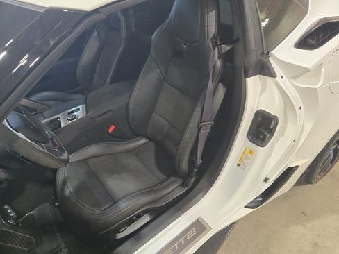 Used 2017 Chevrolet Corvette Z06 image 31