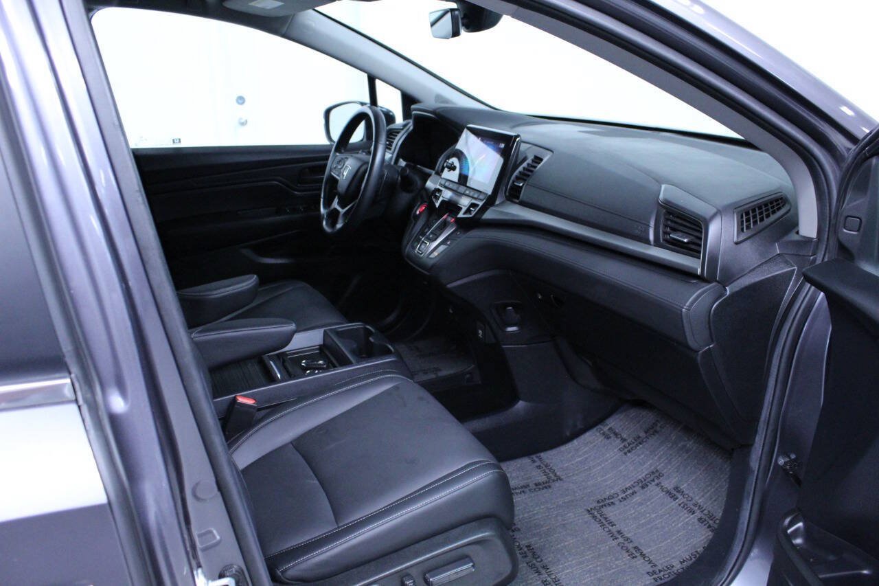 Used 2024 Honda Odyssey EX-L image 16