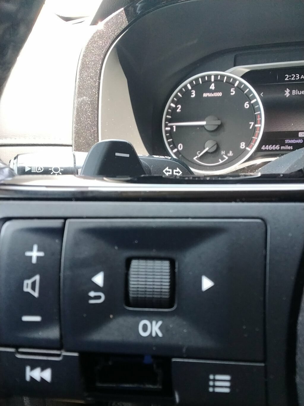 Used 2022 Nissan Pathfinder SV FWD image 17