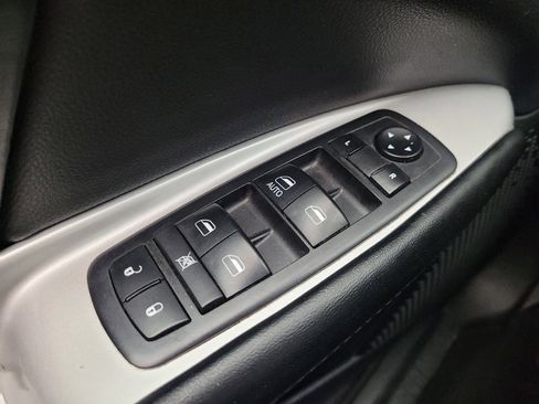 Used 2018 Dodge Journey SXT FWD image 27