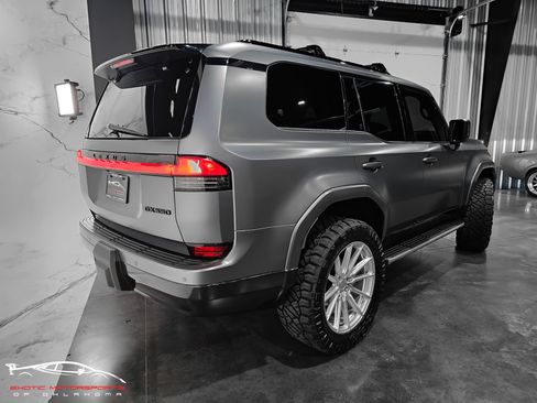 Used 2024 Lexus GX 550 w/ Accessory Package (2T) AWD/4WD image 60