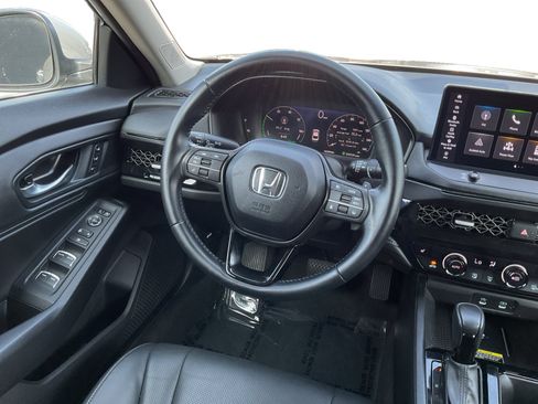 Used 2025 Honda Accord EX-L image 11