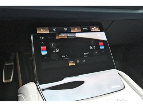 New 2026 Cadillac Vistiq Premium Luxury image 19