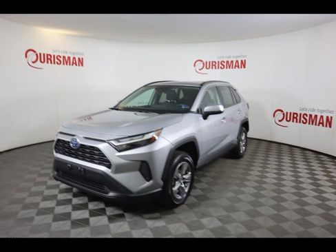 Used 2024 Toyota RAV4 XLE w/ Convenience Package AWD/4WD image 3