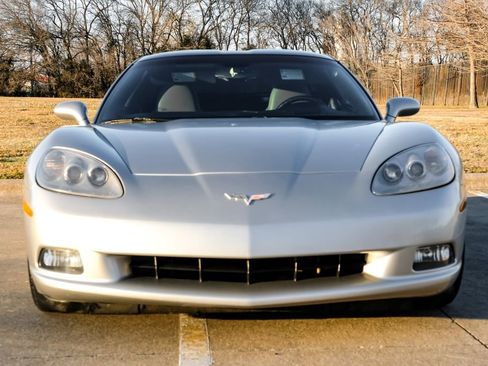 Used 2006 Chevrolet Corvette Coupe w/ Preferred Equipment Group image 9