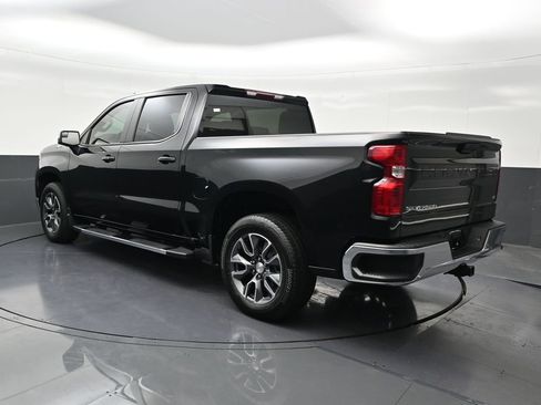 Used 2025 Chevrolet Silverado 1500 LT RWD image 3
