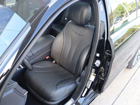 Used 2018 Mercedes-Benz S 450 Sedan image 34
