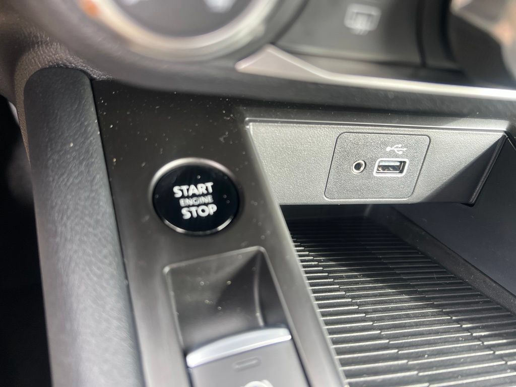 Certified 2025 Nissan Kicks S AWD/4WD image 50