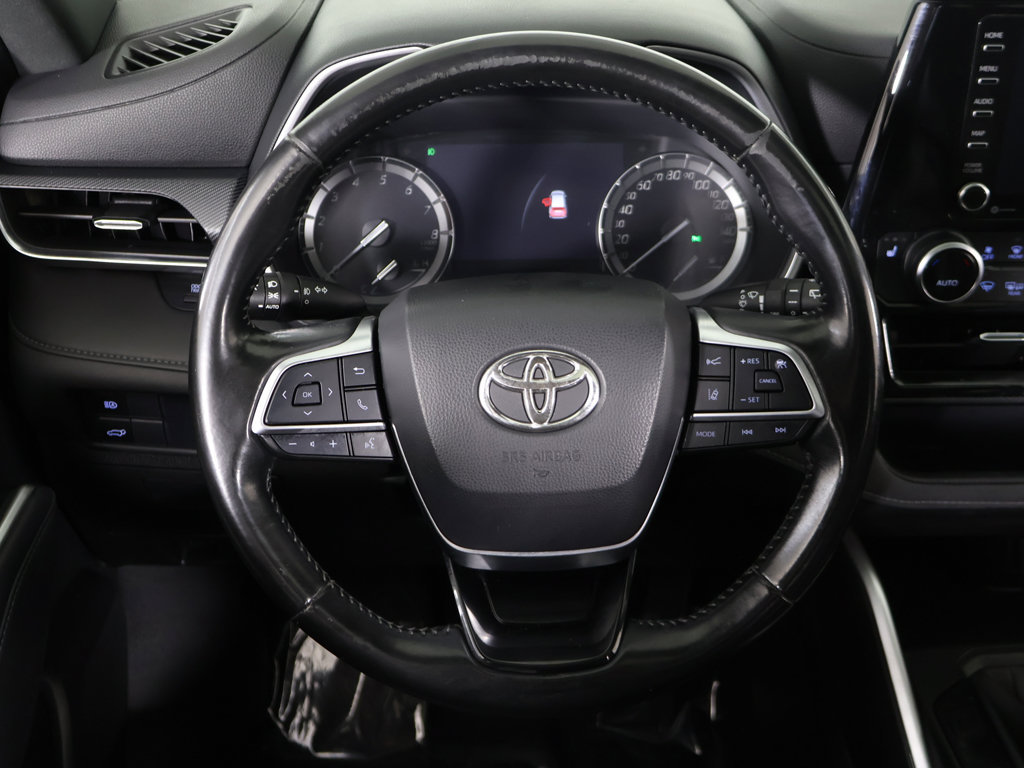 Used 2021 Toyota Highlander XSE AWD/4WD image 43