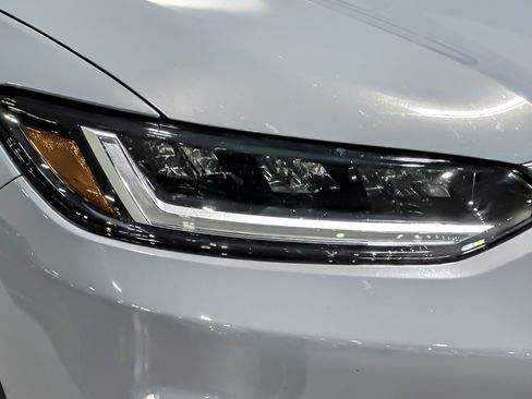 Used 2024 Honda HR-V Sport image 10