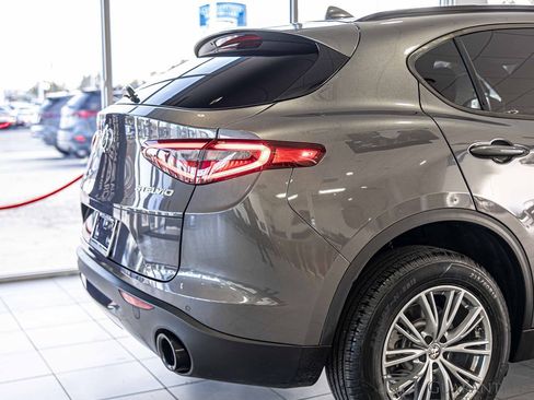 Used 2022 Alfa Romeo Stelvio Sprint image 13