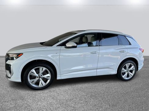 Certified 2023 Audi Q4 e-tron Prestige w/ 20" Wheel Package image 3