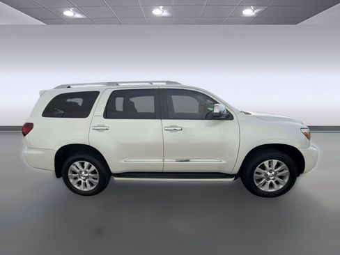 Used 2019 Toyota Sequoia Platinum AWD/4WD image 8