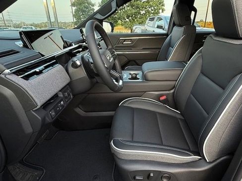 New 2026 GMC Sierra EV Elevation image 13