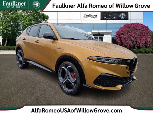 New 2026 Alfa Romeo Tonale Veloce w/ Quick Order Package 23H Volce image 1