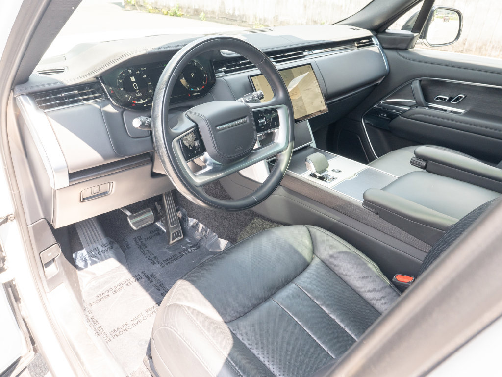 Certified 2024 Land Rover Range Rover SE AWD/4WD image 12