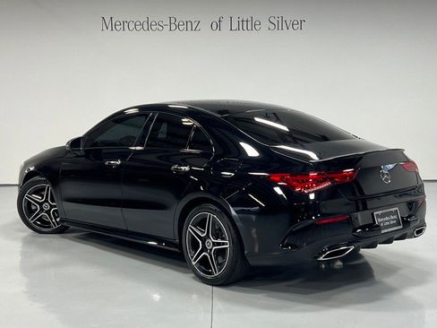 Used 2023 Mercedes-Benz CLA 250 4MATIC image 3