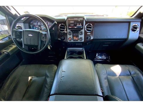 Used 2014 Ford F250 Lariat w/ Lariat Ultimate Package image 15