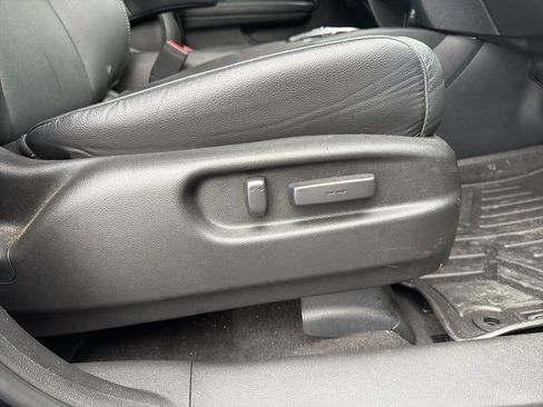 Used 2021 Honda Pilot Touring image 31