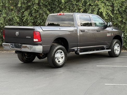 Used 2018 RAM 2500 Tradesman w/ Chrome Appearance Group AWD/4WD image 8