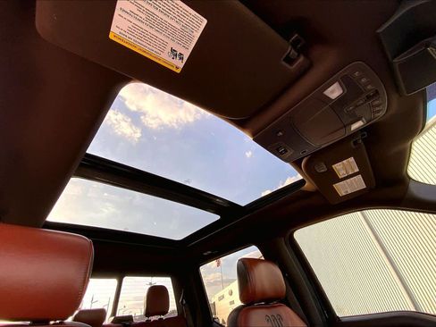 Used 2019 Ford F150 King Ranch w/ Equipment Group 601A Luxury AWD/4WD image 14