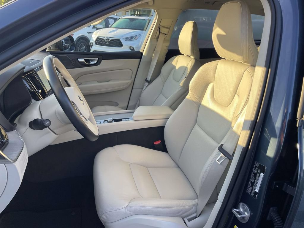 Used 2024 Volvo XC60 T8 Plus AWD/4WD image 8