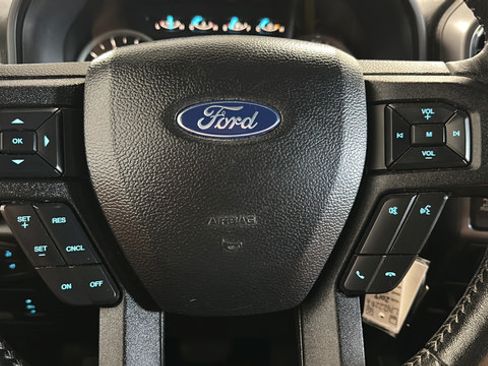 Used 2019 Ford F150 XLT w/ Equipment Group 302A Luxury AWD/4WD image 15