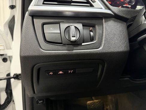 Used 2018 BMW 330i xDrive Sedan image 18