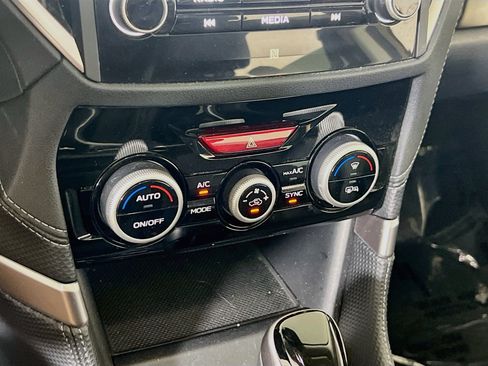Used 2022 Subaru Forester Limited AWD/4WD image 16