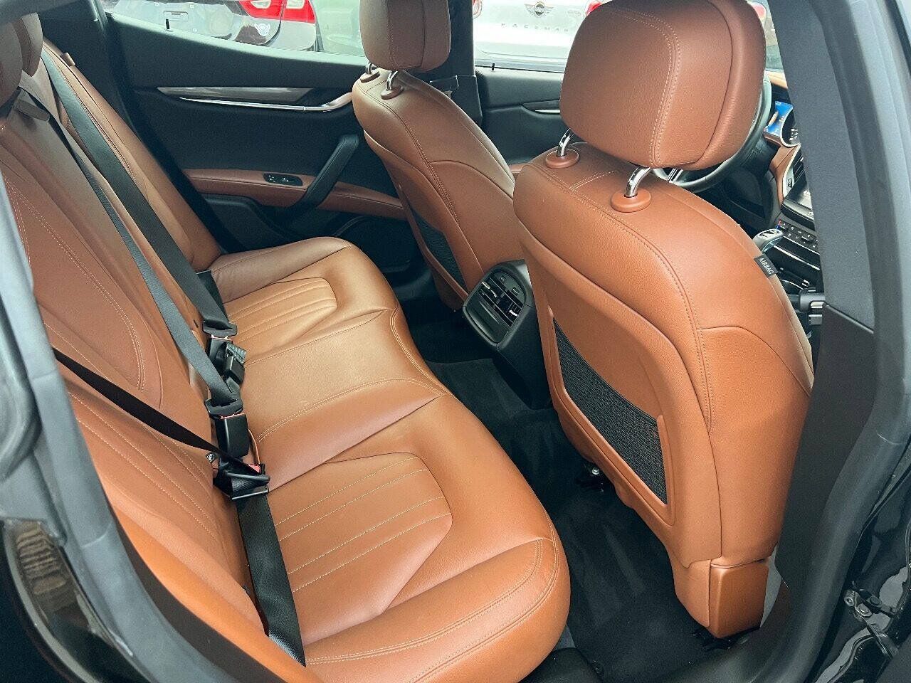 Used 2019 Maserati Ghibli RWD image 15