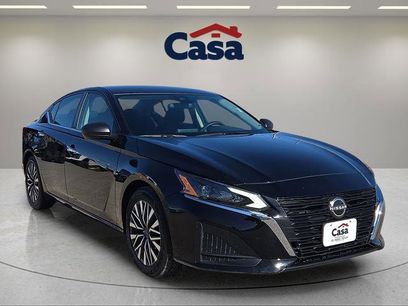 Used 2024 Nissan Altima 2.5 SV