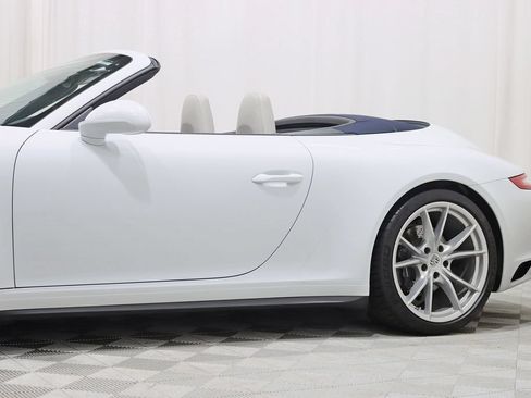 Used 2018 Porsche 911 Carrera image 4