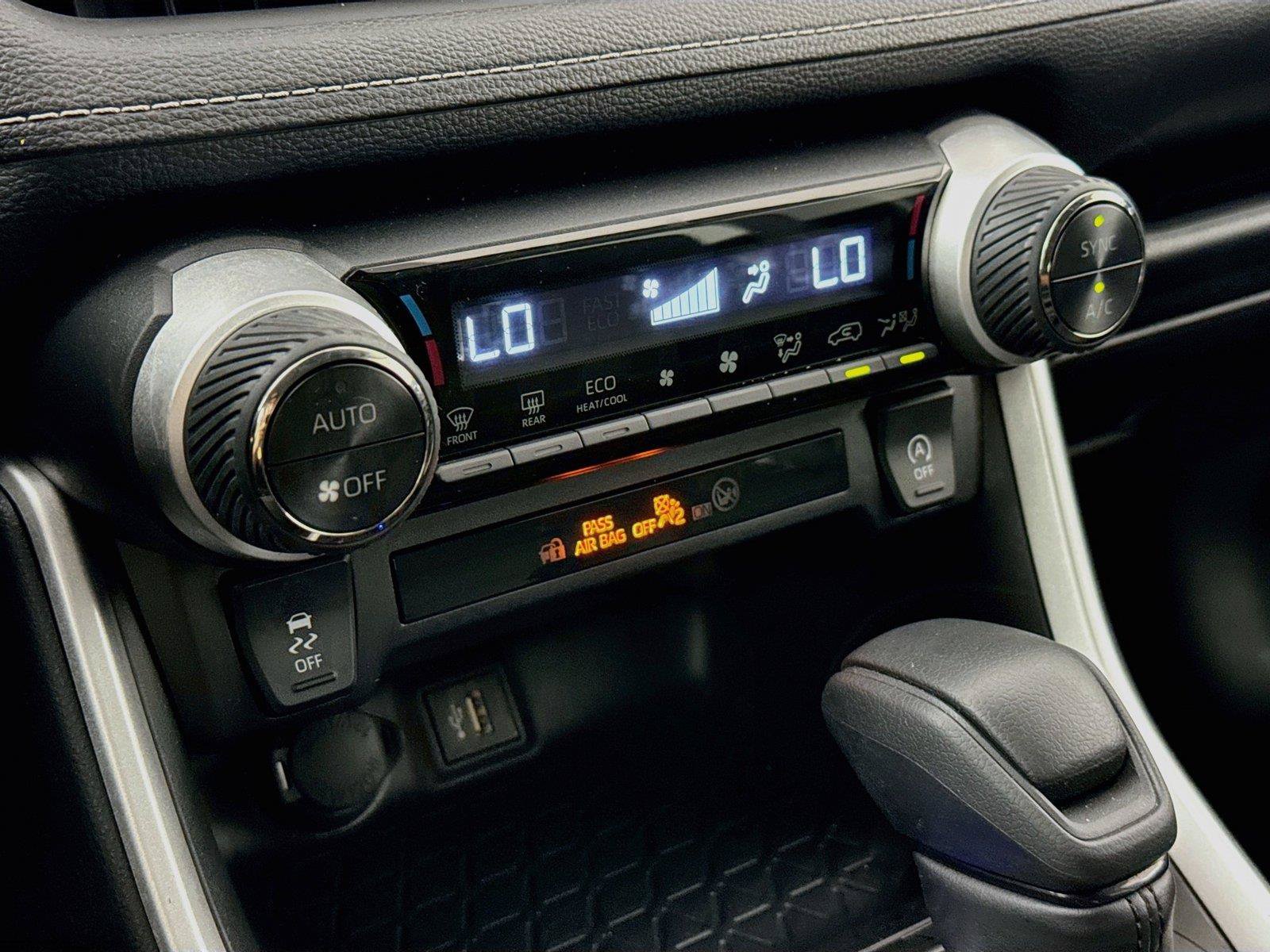 Certified 2025 Toyota RAV4 XLE AWD/4WD image 24