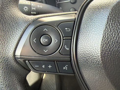 Used 2025 Toyota Corolla LE image 17