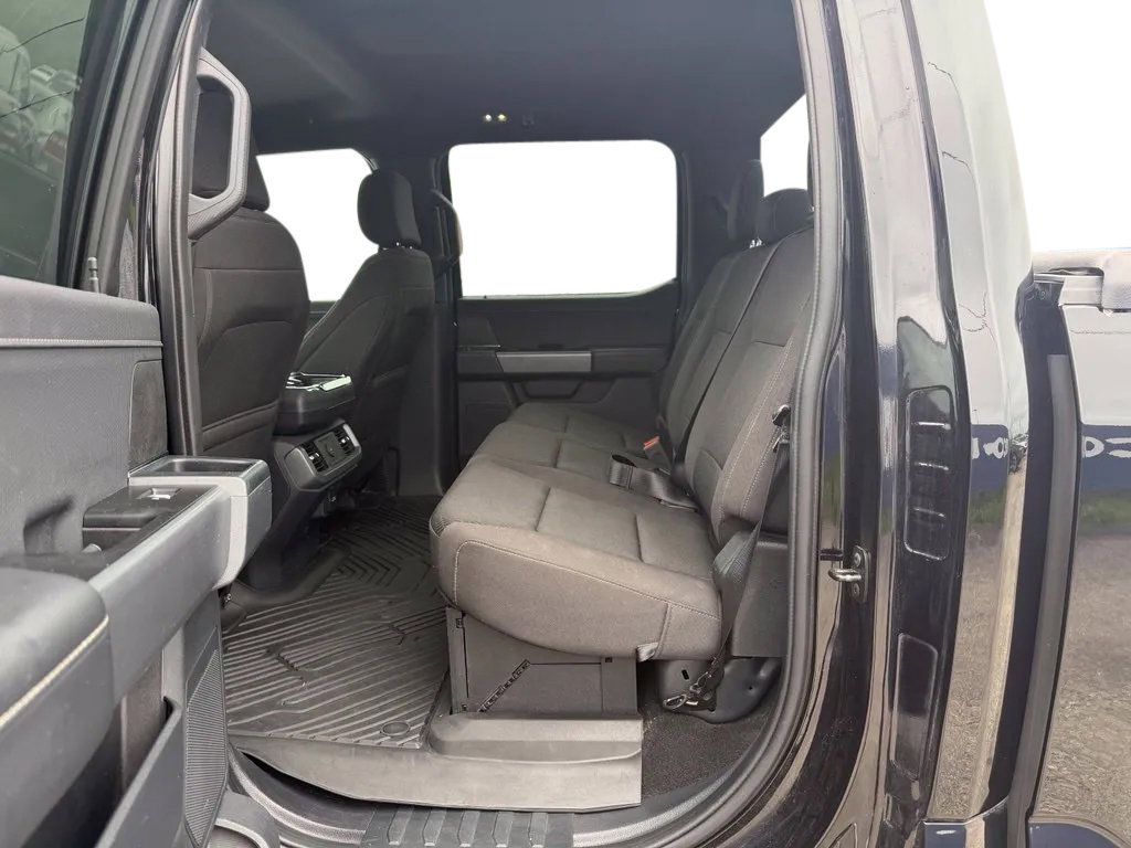 Used 2025 Ford F150 XLT w/ Equipment Group 301A Standard AWD/4WD image 29