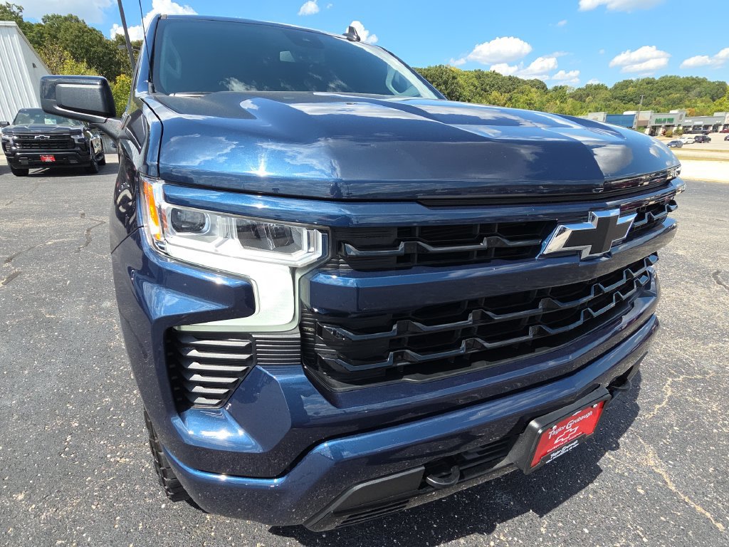 Used 2022 Chevrolet Silverado 1500 RST w/ Z71 Off-Road Package AWD/4WD image 12