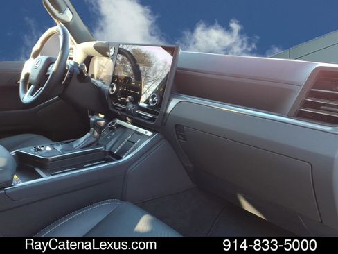 Certified 2024 Lexus GX 550 w/ Cold Area Package image 20