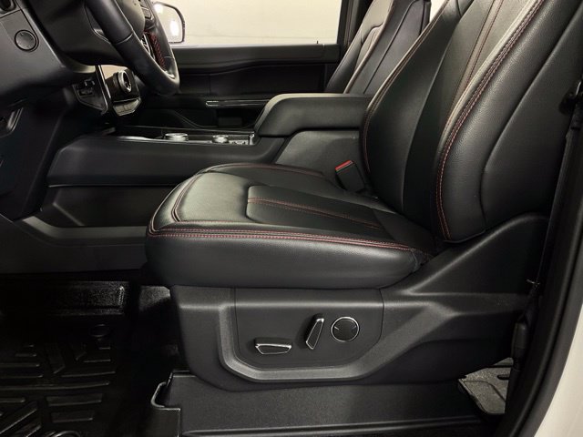 Used 2023 Ford Expedition Limited AWD/4WD image 31
